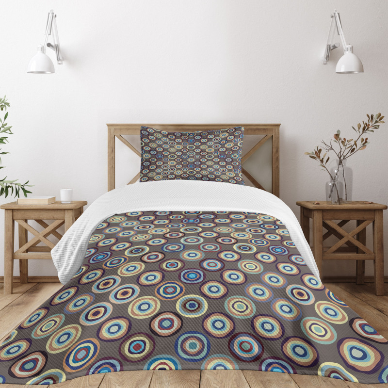 Abstract Big Dots Bedspread Set