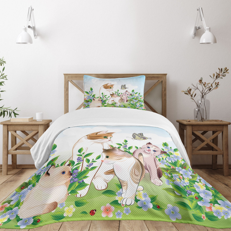 Happy Kittens Bedspread Set