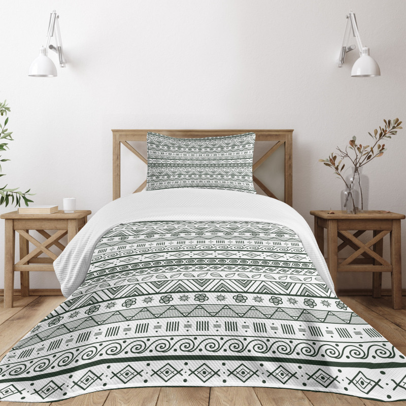 Aztec Patterns Bedspread Set