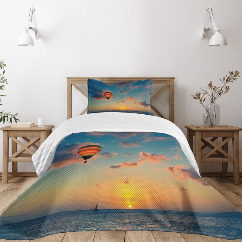 Skyline Horizon at Sea Bedspread Set