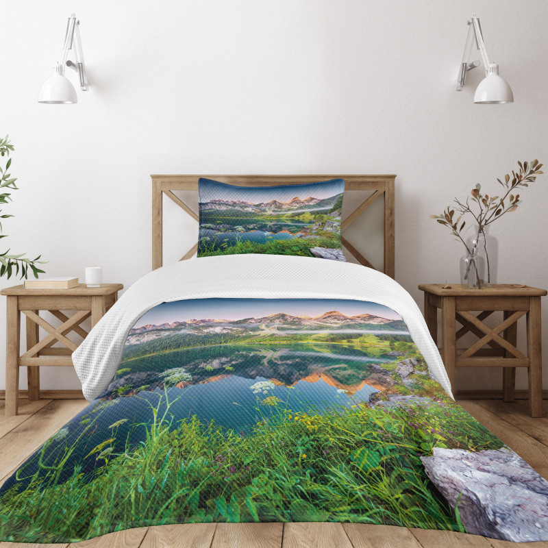 Austrian Alps Mountain Bedspread Set