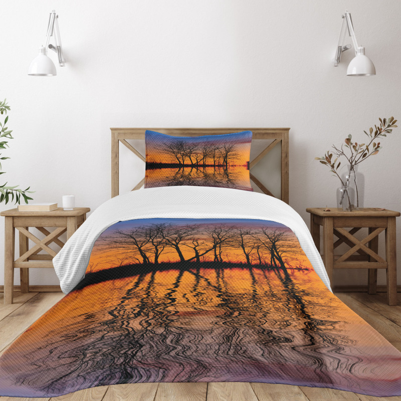 Sunset by Lake View Bedspread Set