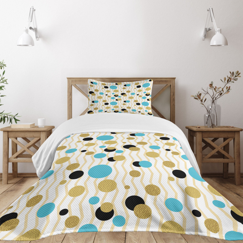 Trippy Geometric Round Bedspread Set