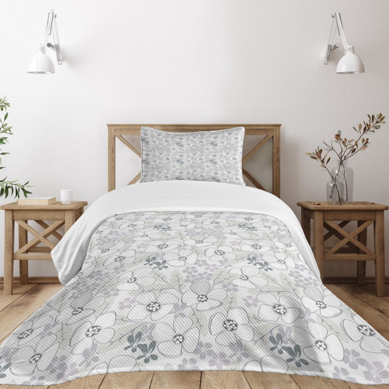 Abstract Sketchy Flowers Bedspread Set