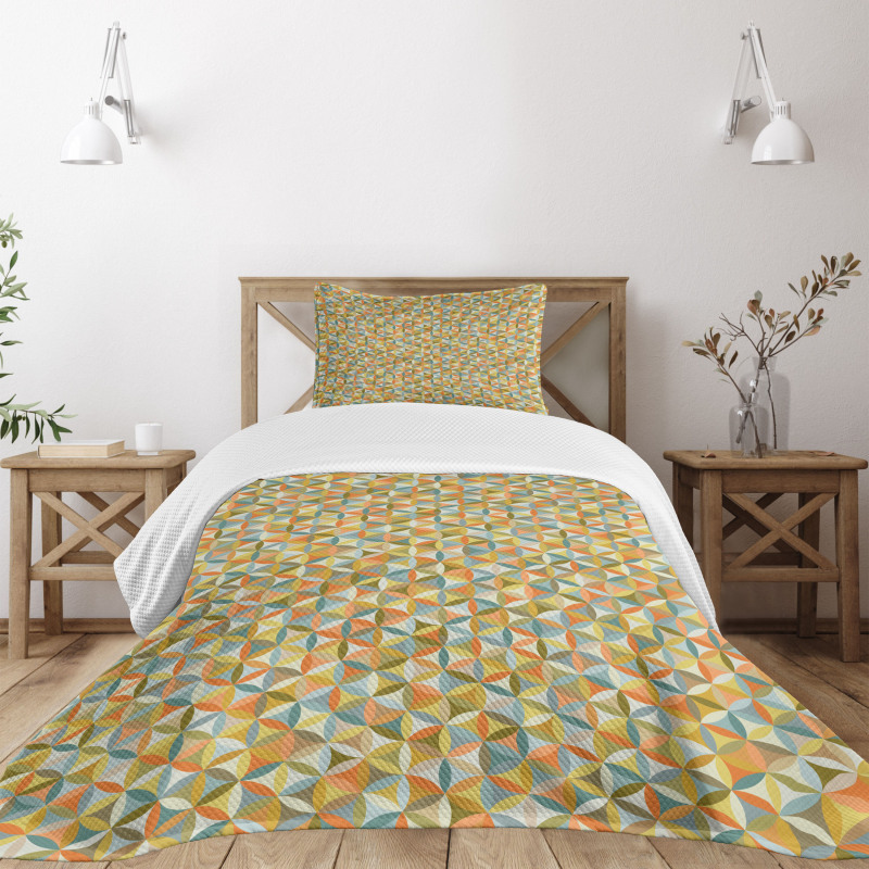 Interlace Rounds Oval Bedspread Set