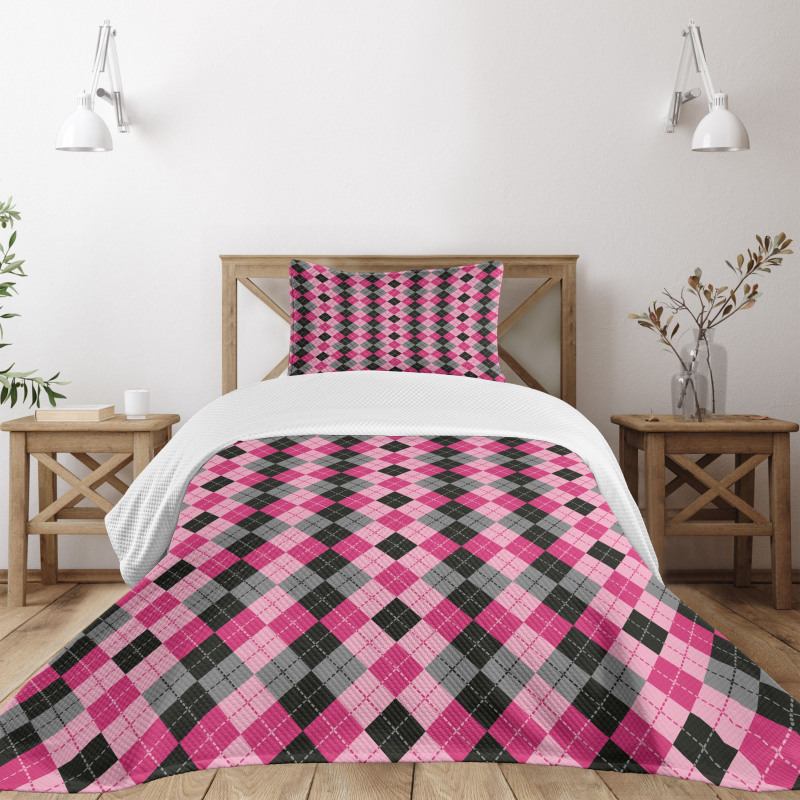 Diamonds and Lozenges Bedspread Set