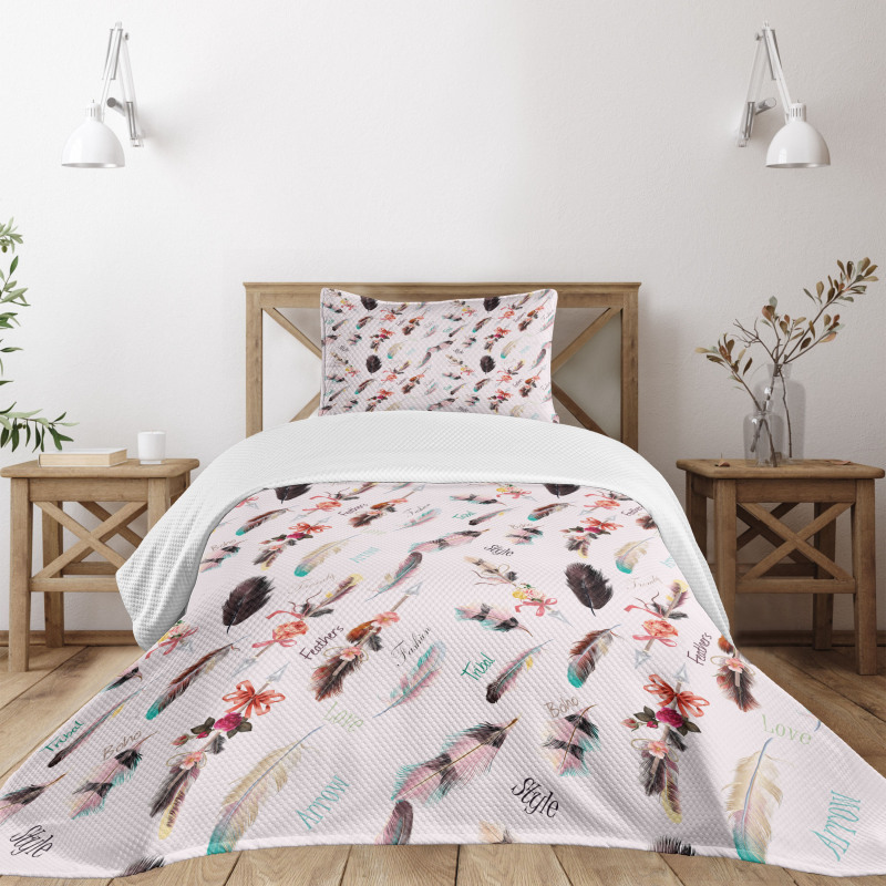 Fashion Feathers Bedspread Set