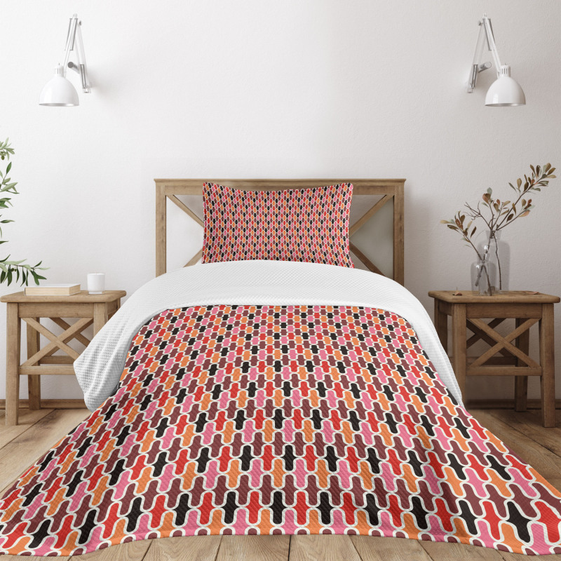 Vertical Lines Graphic Bedspread Set