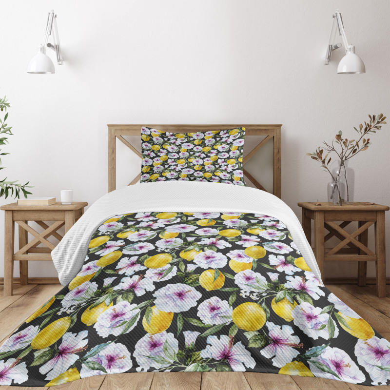 Hibiscus Petals Lemons Bedspread Set