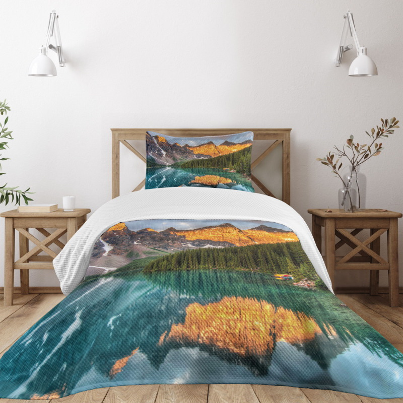 Moraine Lake Canadian Bedspread Set