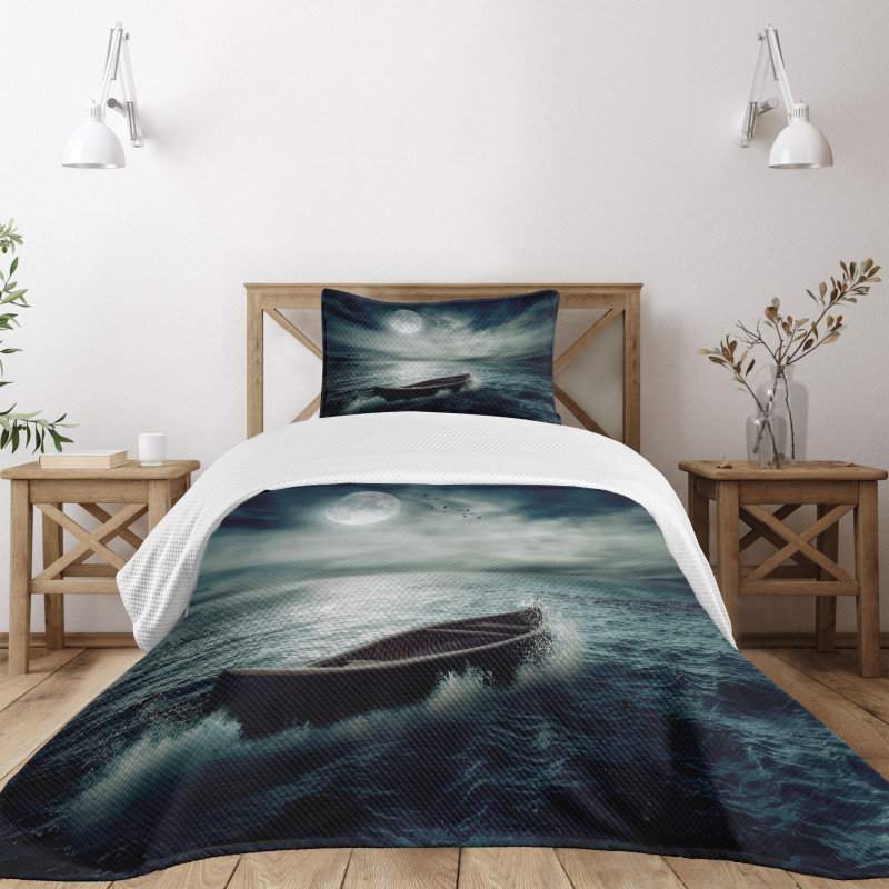 Boat in Ocean Bedspread Set