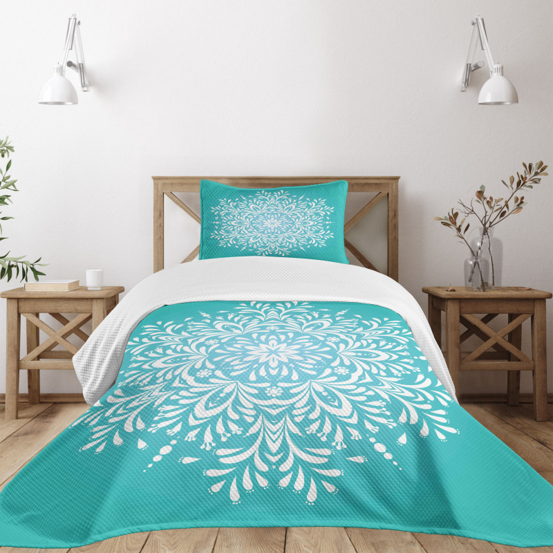 Winter Snowflake Bedspread Set