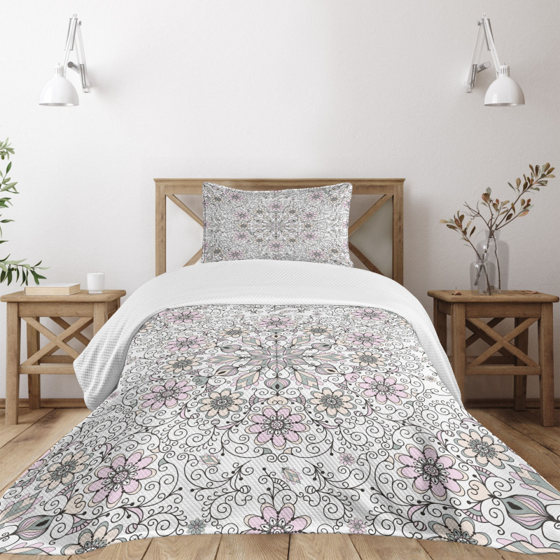 Flower Swirls Doily Style Bedspread Set