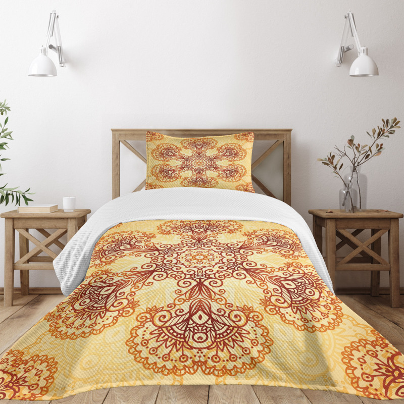 Oriental Vintage Ornaments Bedspread Set