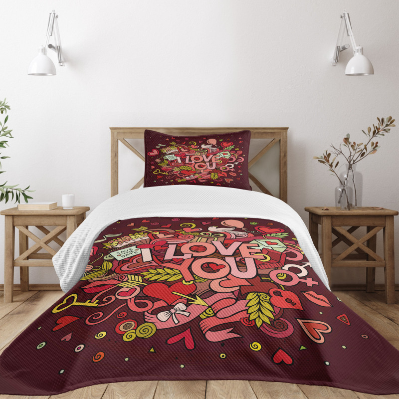 Funky Hearts Arrows Bedspread Set