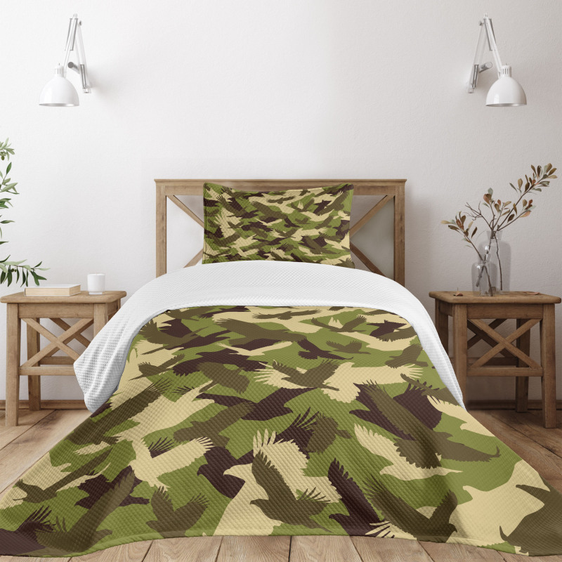 Open Wings Camouflage Bedspread Set