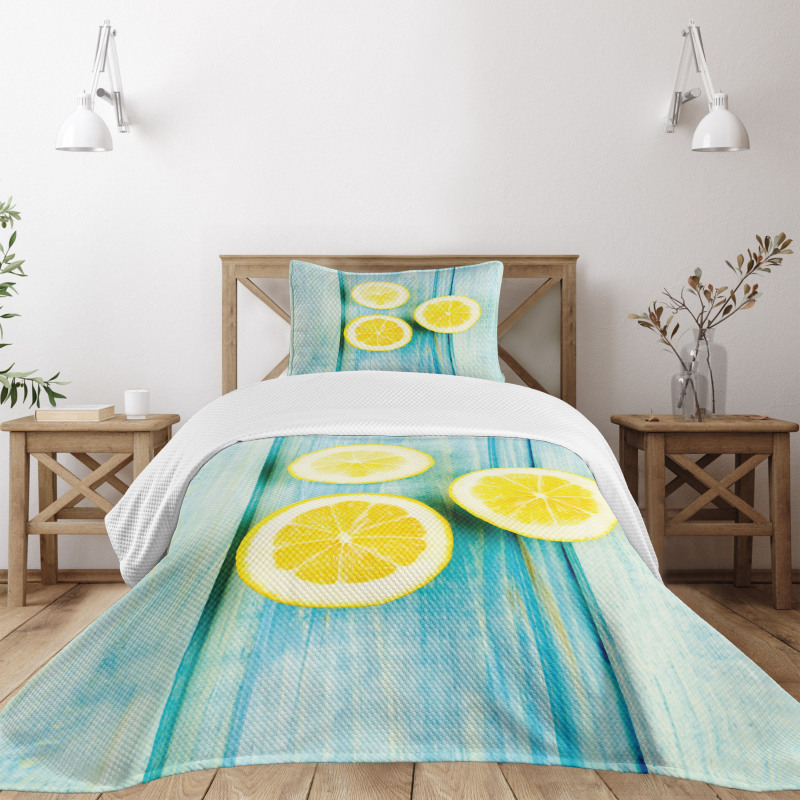 Juicy Slices Wood Bedspread Set