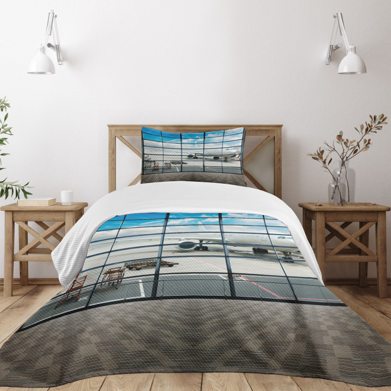 Shangai Airport Plane Bedspread Set