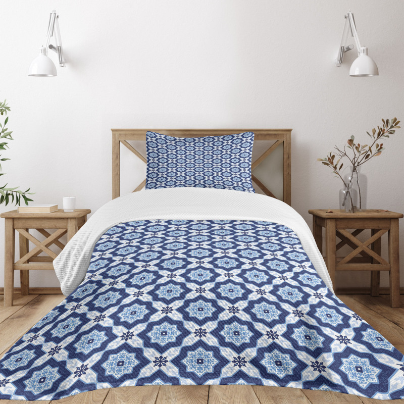 Floral Detail Bedspread Set