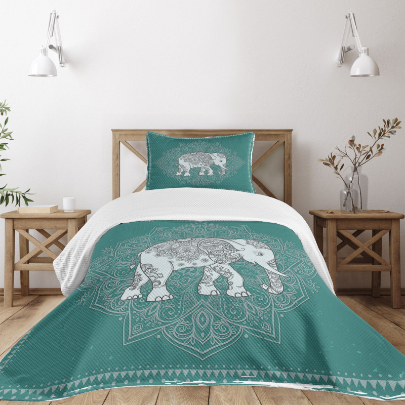 Sign Bedspread Set