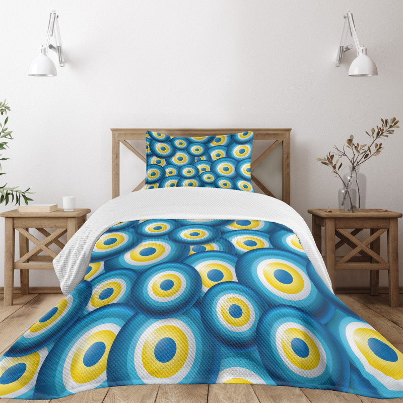 Luck Overlap Bedspread Set