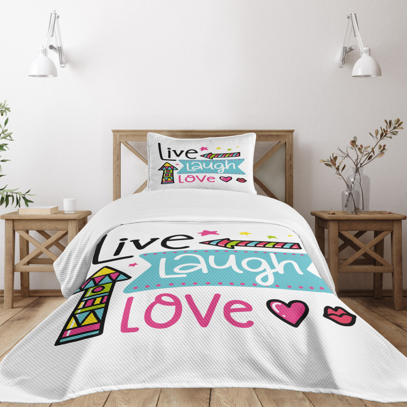 Kisses Hearts Bedspread Set