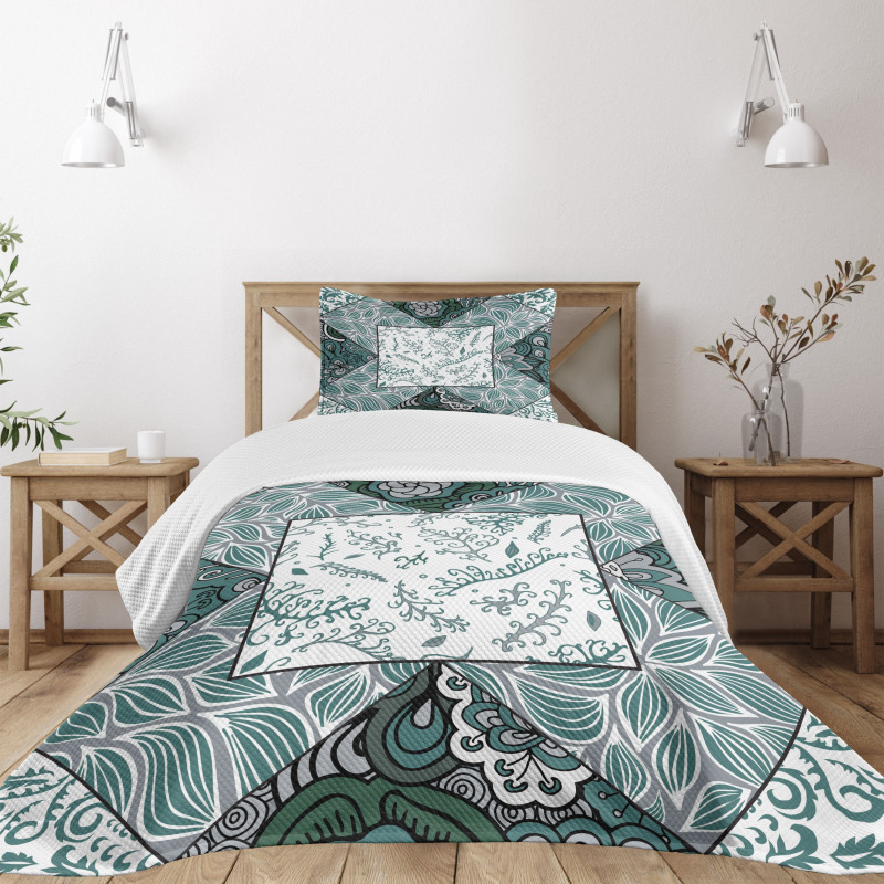 Leaves Chevron Flower Mix Bedspread Set