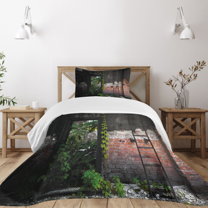 Bricks Plants Bedspread Set