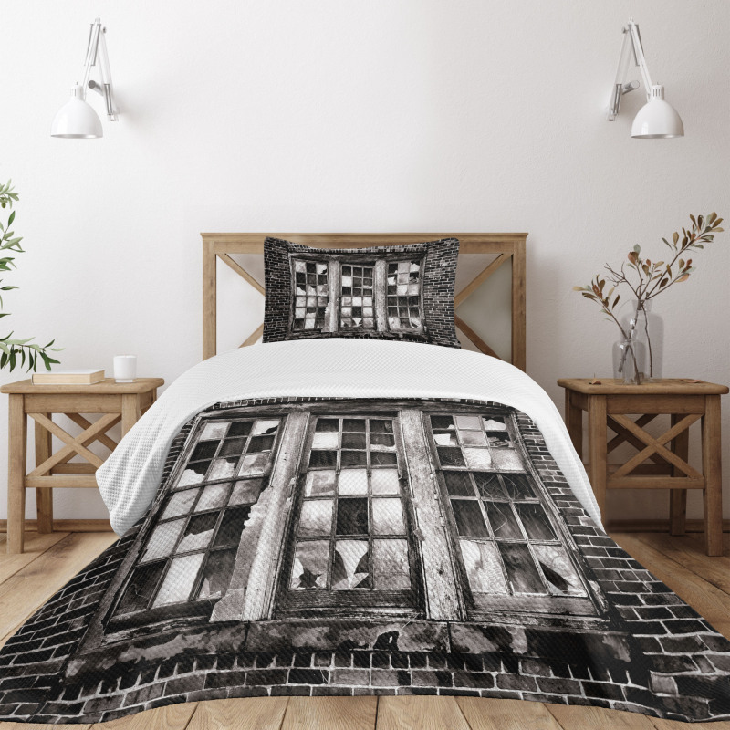 Broken Window Bedspread Set