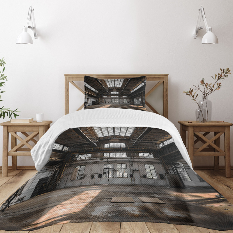 Old Hangar Bedspread Set