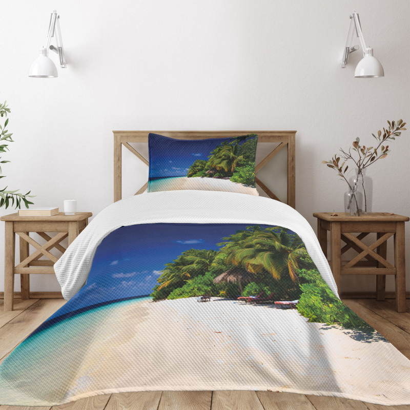 Sandy Coastline Surreal Bedspread Set