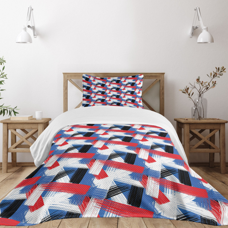 Geometric Grunge Motif Bedspread Set