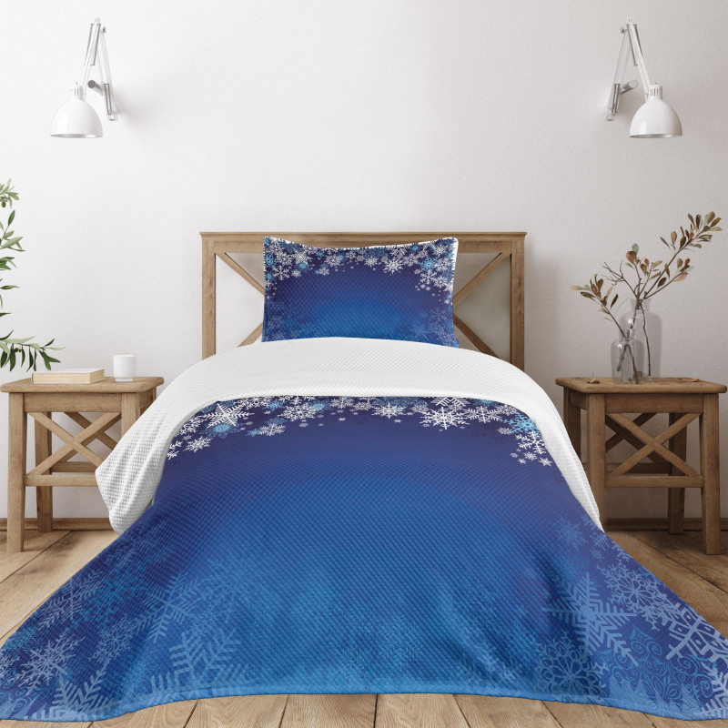 Various Snowflakes Bedspread Set