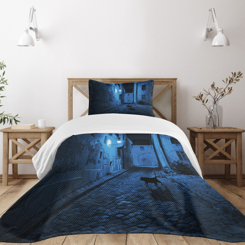 Black Cat Deserted Street Bedspread Set