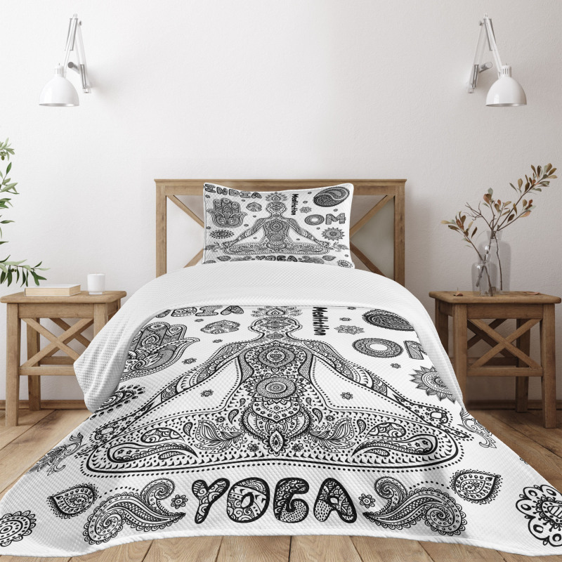 Ornate Hamsa Hand Bedspread Set