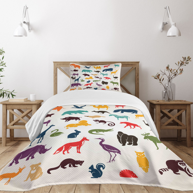 Silhouettes Safari Bedspread Set