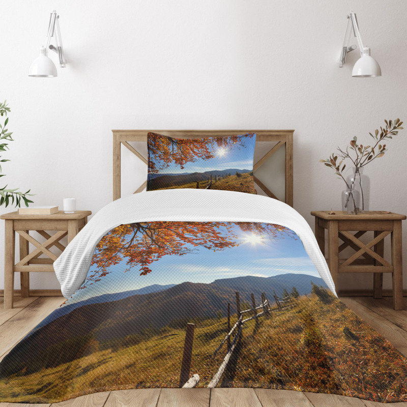 Fallen Leaves and Hills Bedspread Set