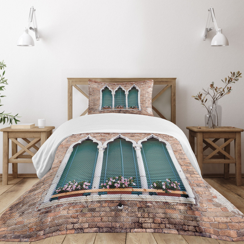 Gothic Windows Bedspread Set