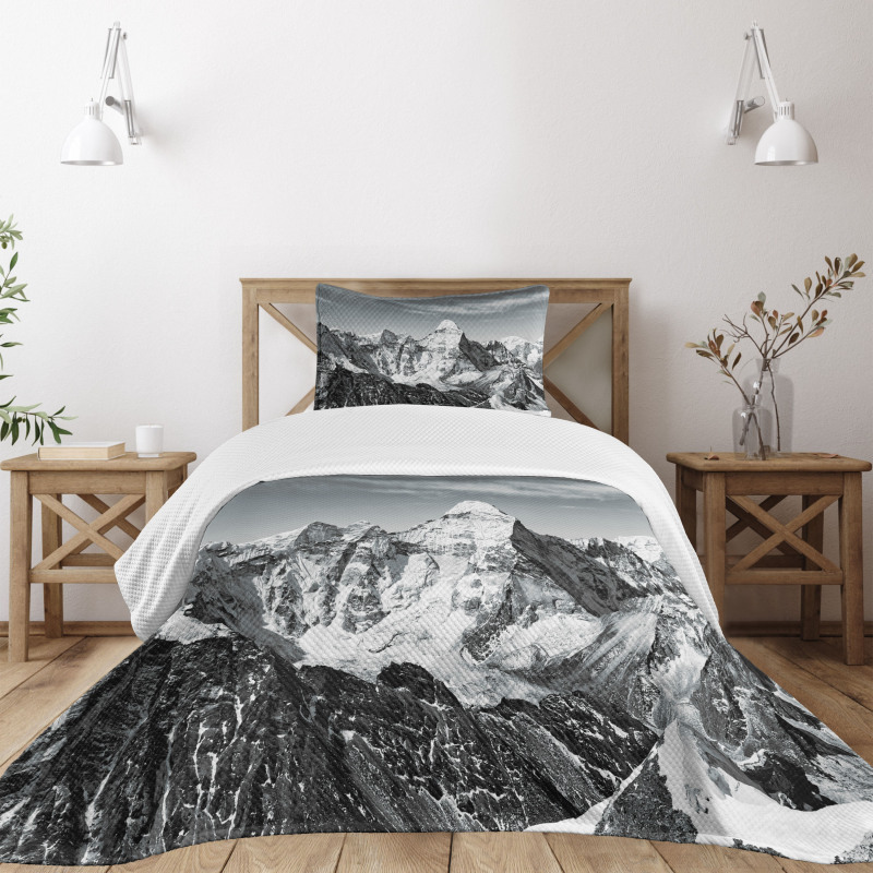 Mountain Peaks Bedspread Set