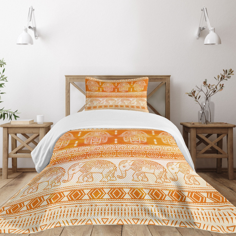 Traditional Ornate Border Bedspread Set