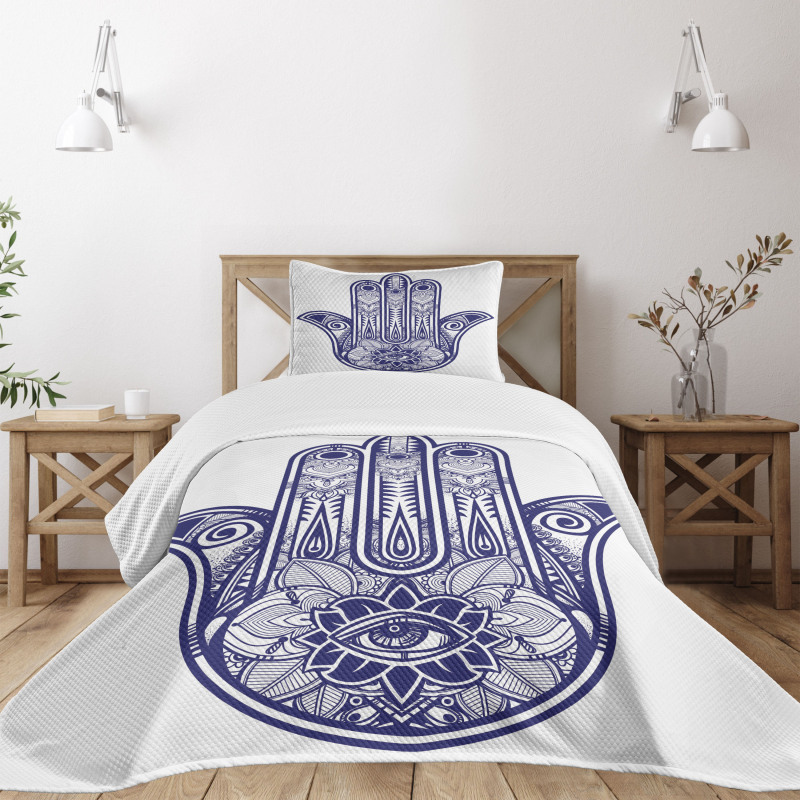 Antique Shape Bedspread Set