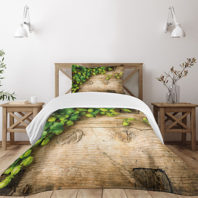 Hop Twigs on Wood Bedspread Set