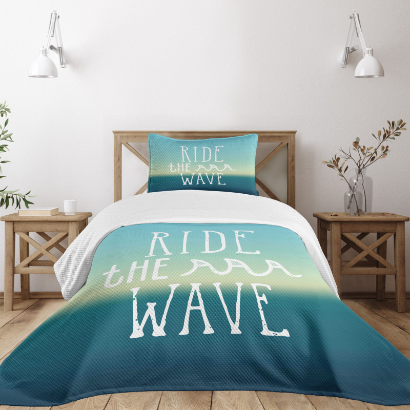 Ocean Graphic Art Bedspread Set