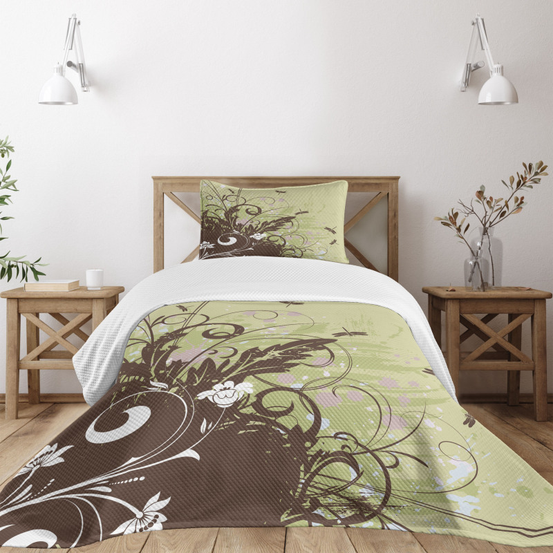 Retro Flower Grunge Bedspread Set