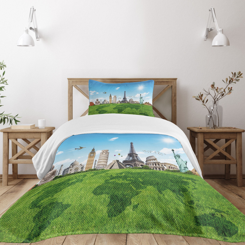 Famous Monuments in World Bedspread Set