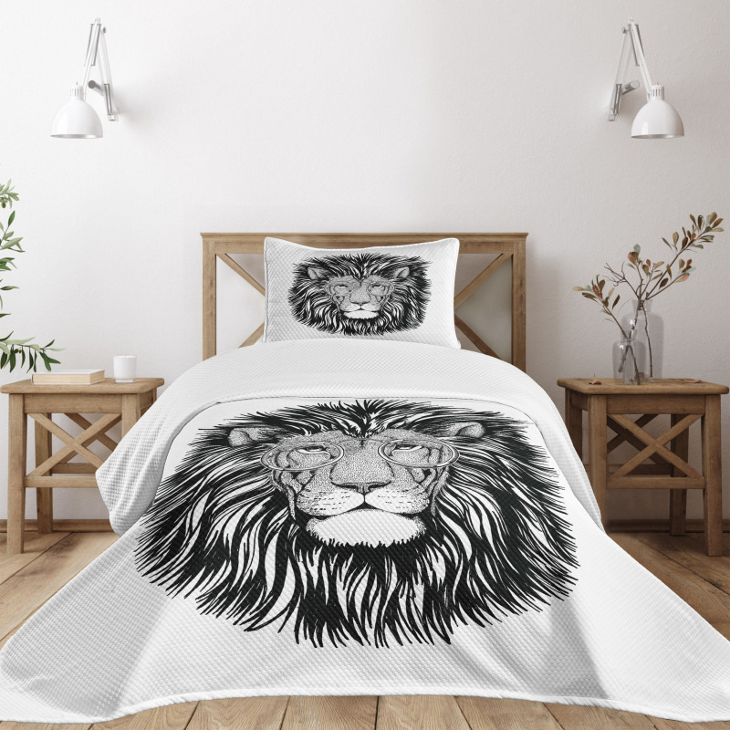 Wild Hipster Lion Glasses Bedspread Set