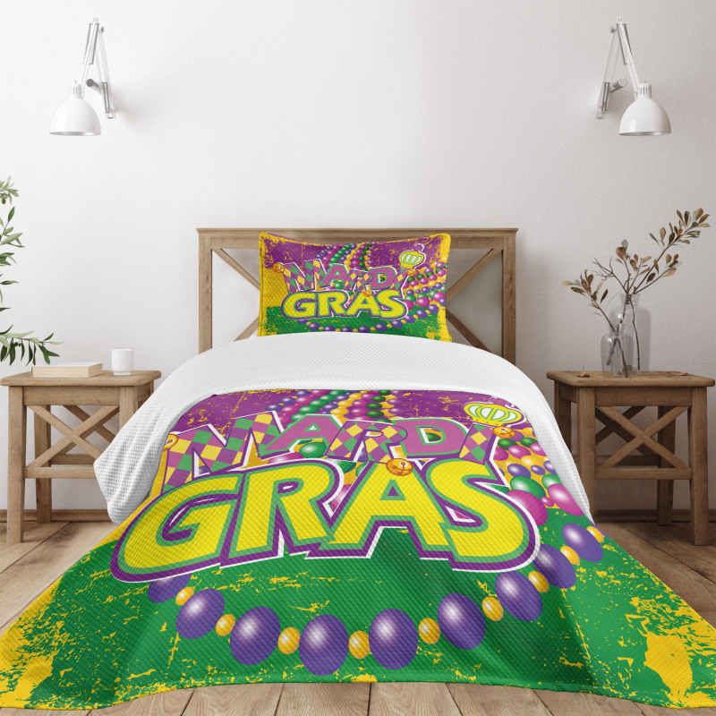 Grunge Beads Letters Bedspread Set