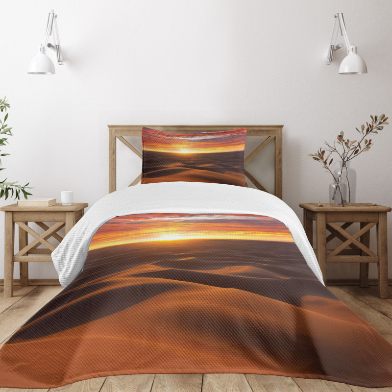 Dramatic Sunset Scenery Bedspread Set