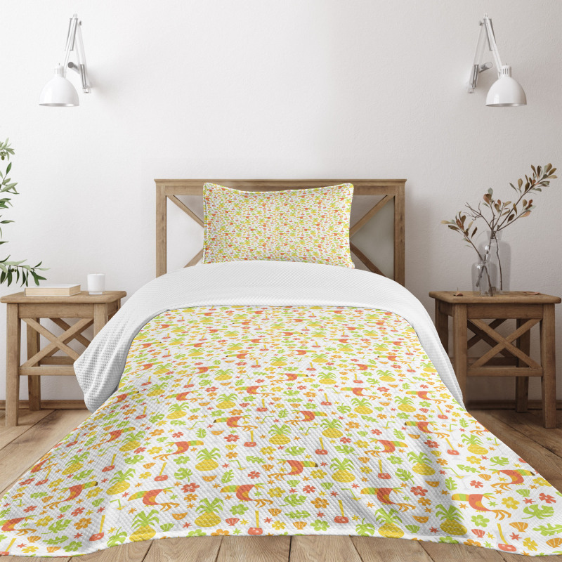 Toucan Birds Pineapples Bedspread Set