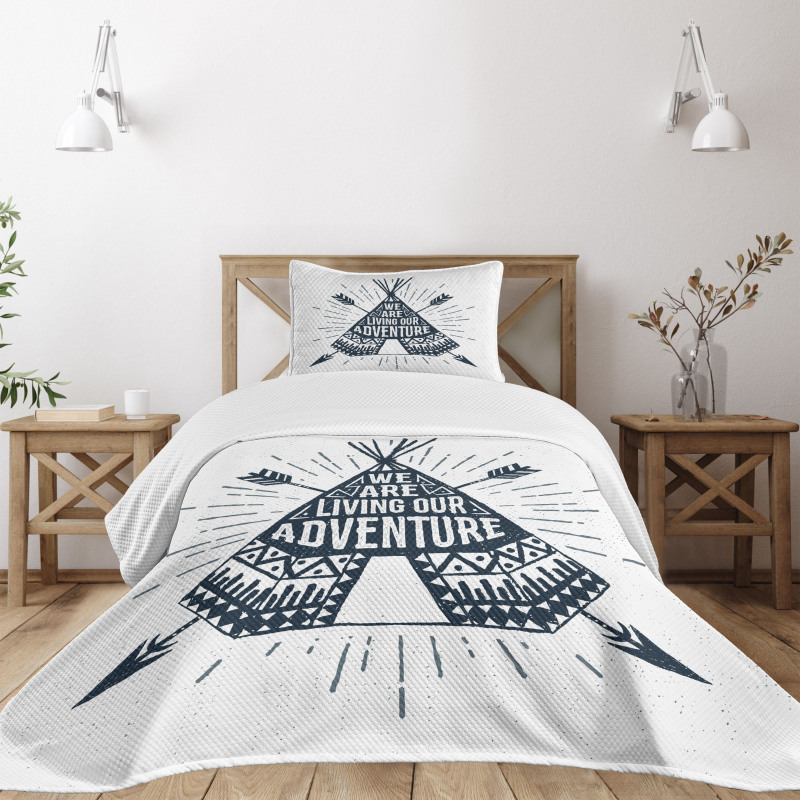 Teepee with Arrows Bedspread Set